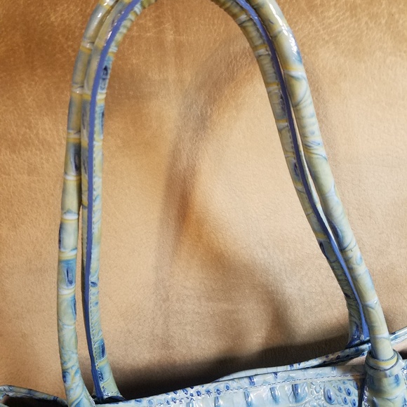 Pool blue Brahmin tote and matching wallet - Picture 6 of 8